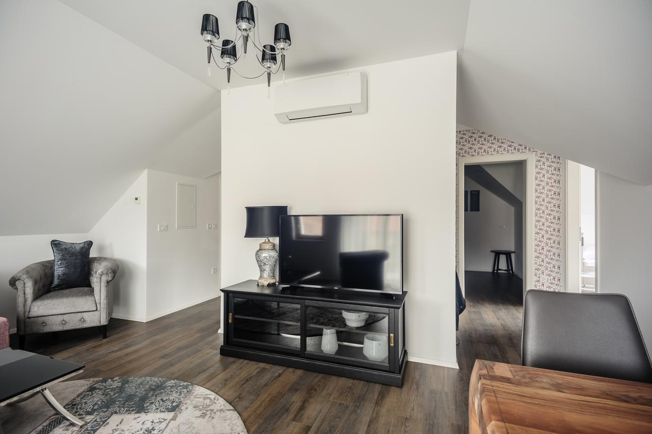 Apartments Villa Tatiana Μπλεντ Εξωτερικό φωτογραφία